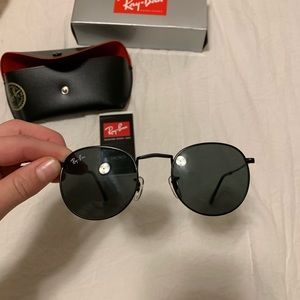 Round Rayban Sunglasses